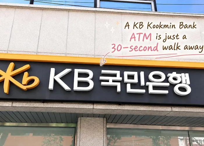 신축 2룸, 엘베, 공항버스 3분, 명동&광화문 직행버스 1분 #63